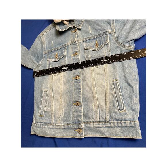 New Womens Distressed Denim Jean Jacket Size Small with Detachable Hood - Picture 13 of 15